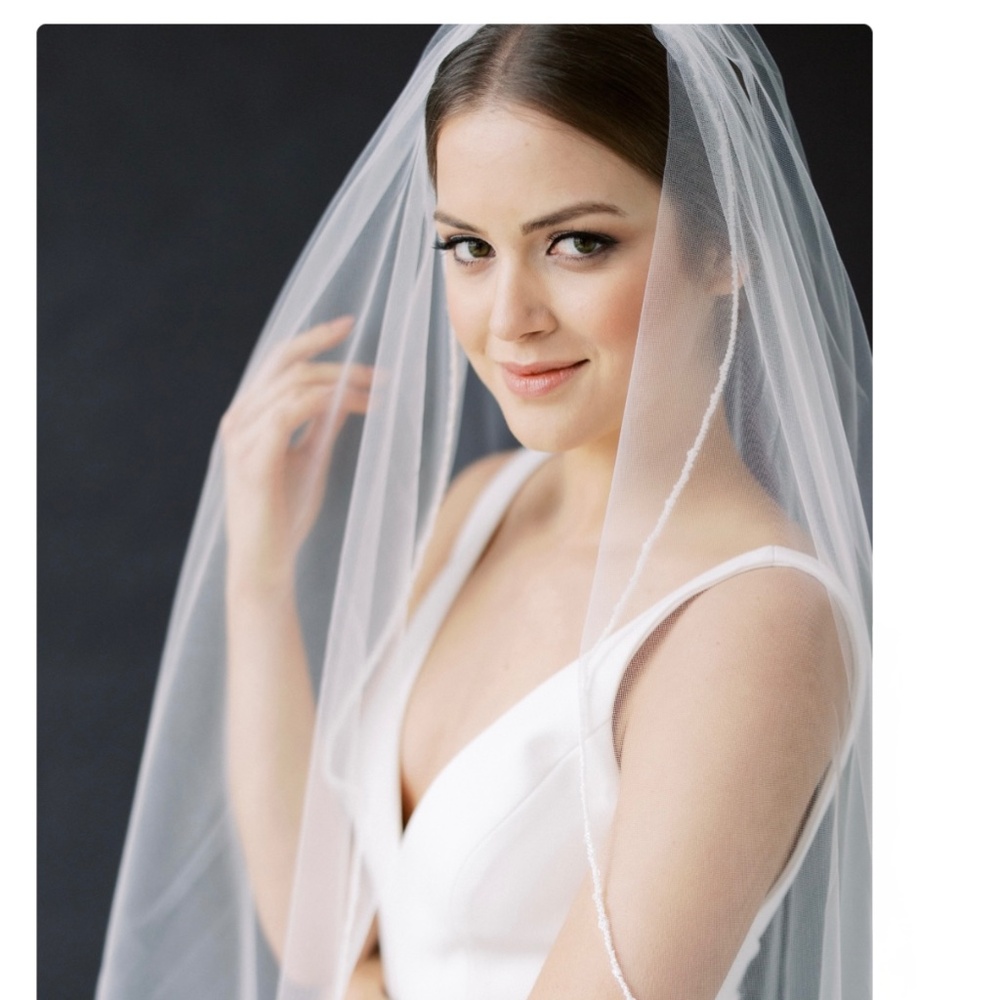 Toni Federici Ebony Veil Unused